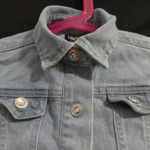 LIMITED TOO | 3T | Light Blue Snap Button Denim Jacket | *2 buttons don't close - Picture 4 of 16